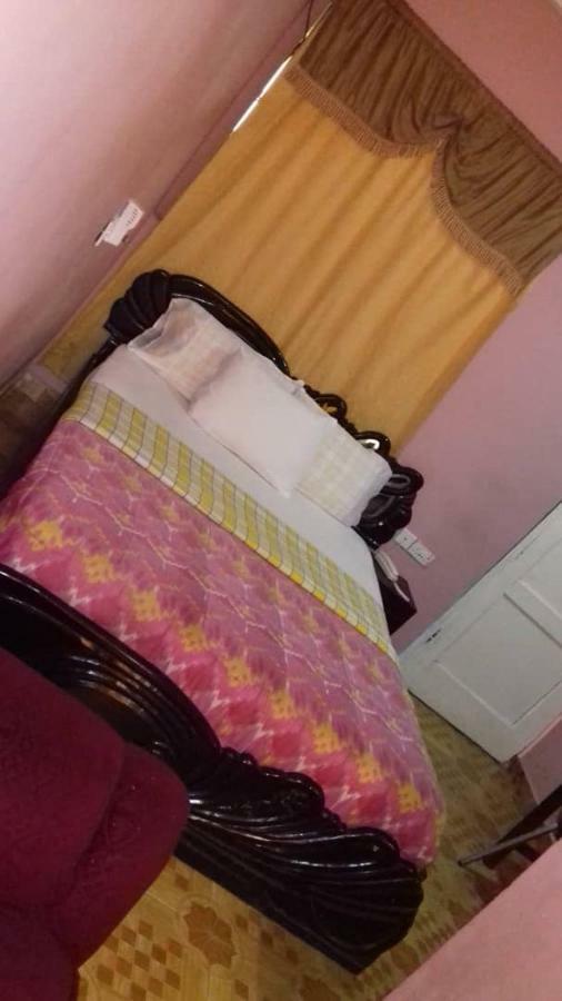 Gya-Son Royal Guest House คูมาซี ภายนอก รูปภาพ